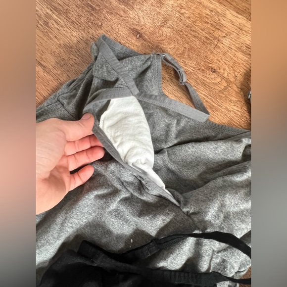 Nursing camisole spaghetti strap tops lot of 4 - Picture 3 of 3